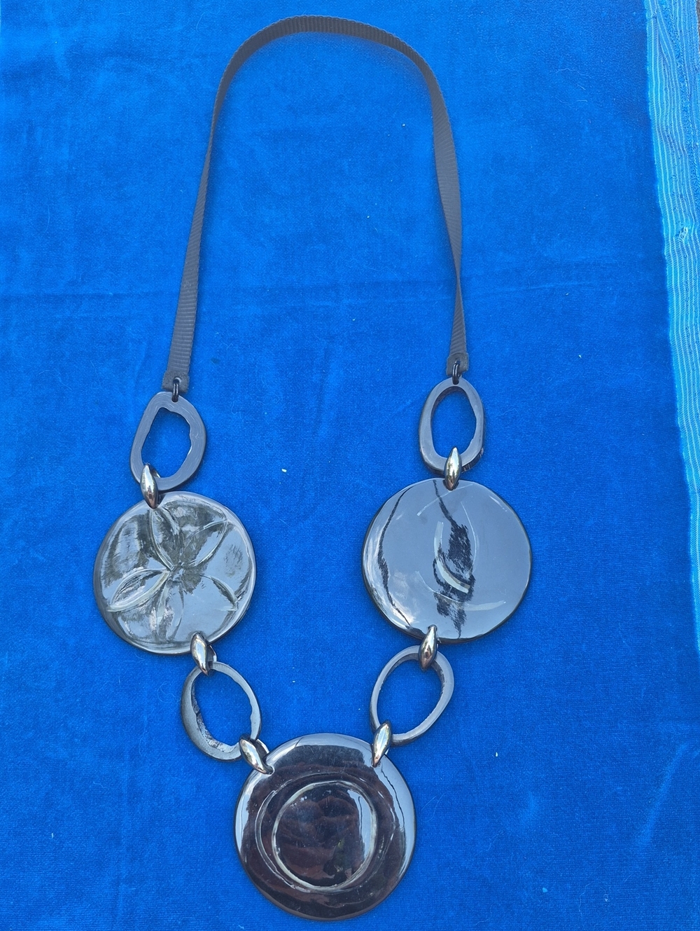 Women’s Statement Necklace - Black Resin Disc Design
